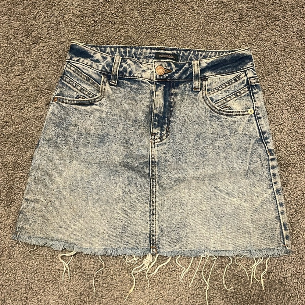 Wild Fable Mini Skirt Women's Size 0 Blue Stretch Denim Frayed Hem Stone Washed